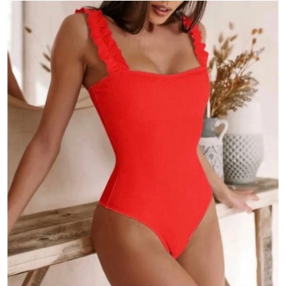 ☀️Heatherly Raina Ruffle Strap Ribbed One Piece Bodysuit Red Women's Size L NWT